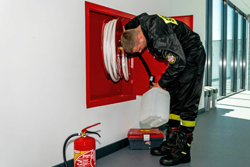 badanie i kontrole hydrantów oraz węży pożarniczych